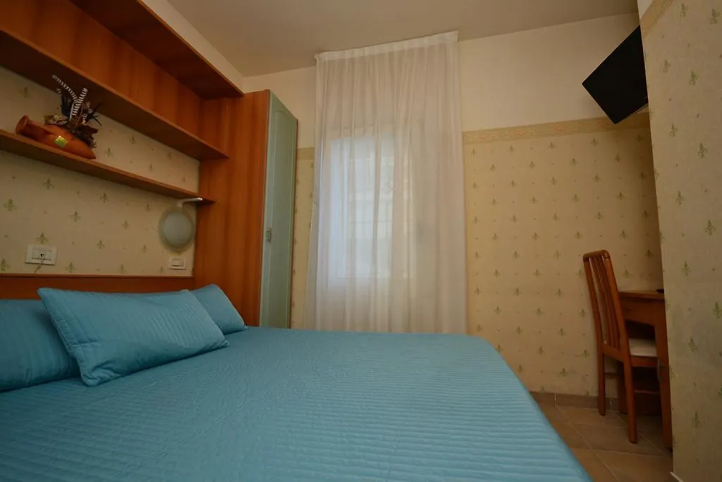 Hotel San Francisco Spiaggia Rimini 3*,