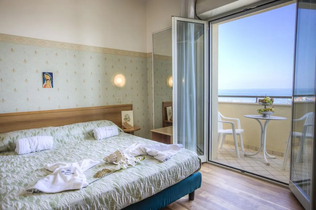 Hotel San Francisco Spiaggia Rimini Italy